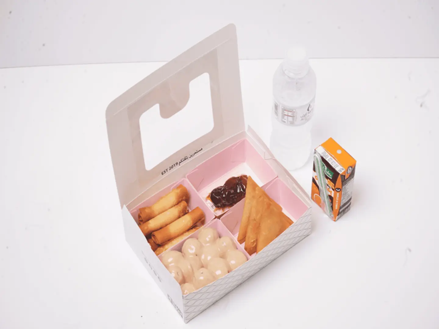 بوكس الإفطار صغير