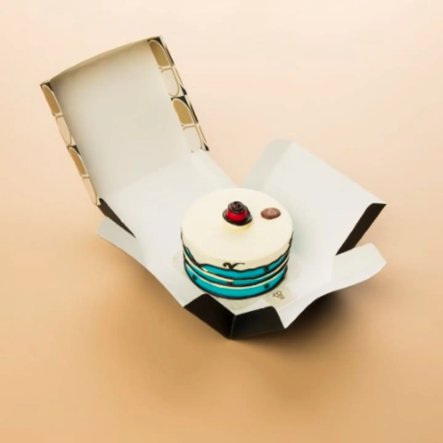 Animation Lunch Cake 10 Cm