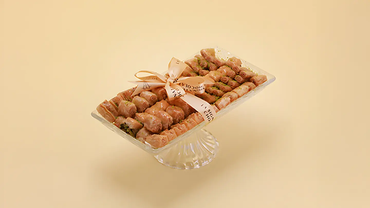 صينية كرستال مستطيل مشكل بقلاوة