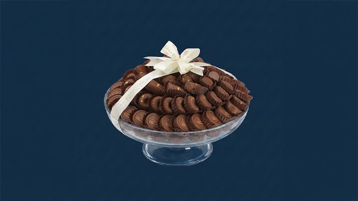 Customized Open Chocolate Tray Alf Mabrok 1884