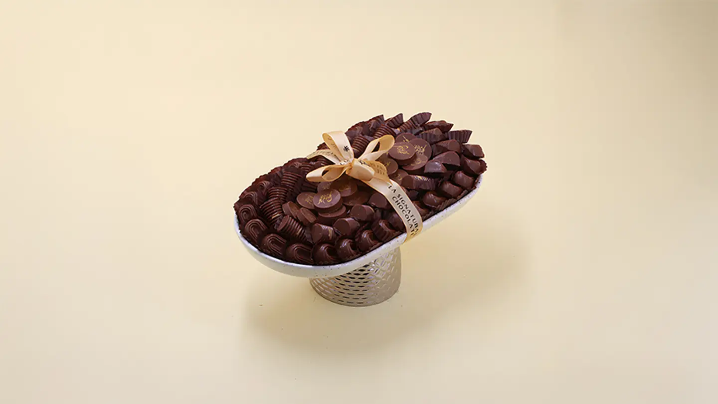 Oval Ceramic Tray With Exposed Chocolate Eid Phrase 1806