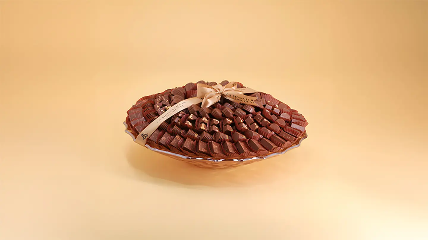 Golden Glass Tray With Exposed Chocolate 1826