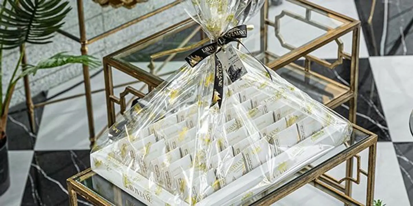 توزيعات وهدايا من لاڤيڤيان للمناسبات الخاصة والشركات - أظرف