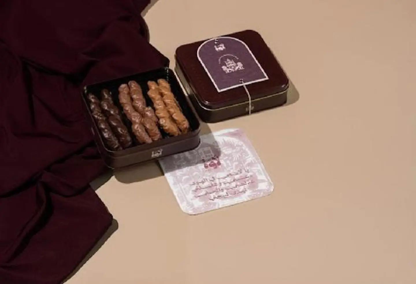 Lawa Pecan   Small Box