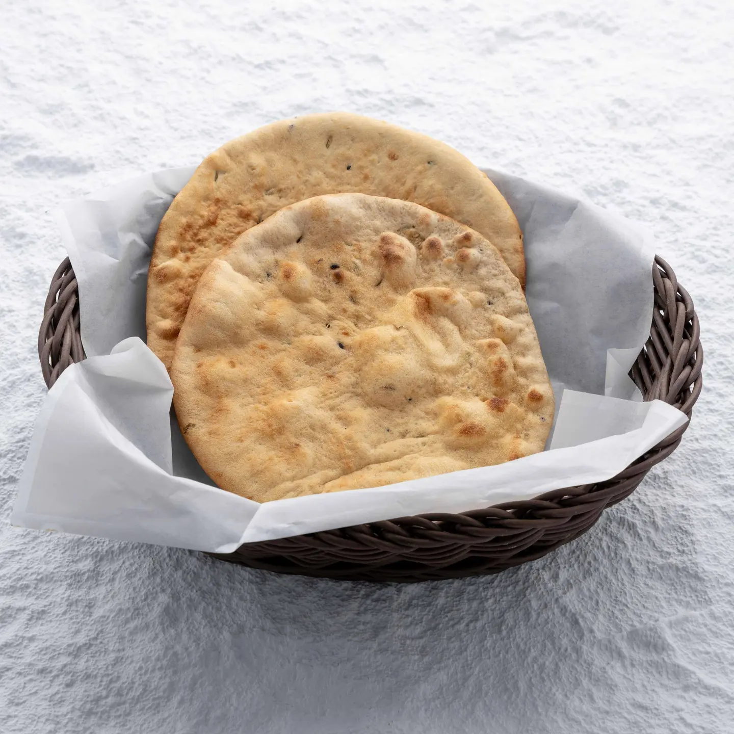 الخبز الأحمر الحساوي من فرن الحطب (طلب جانبي)