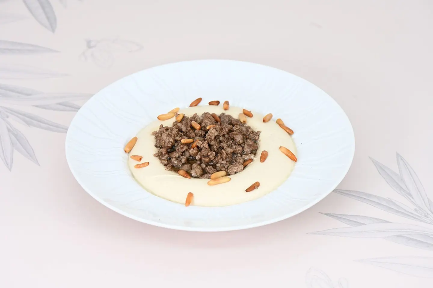 Hummus Bil Qawarma