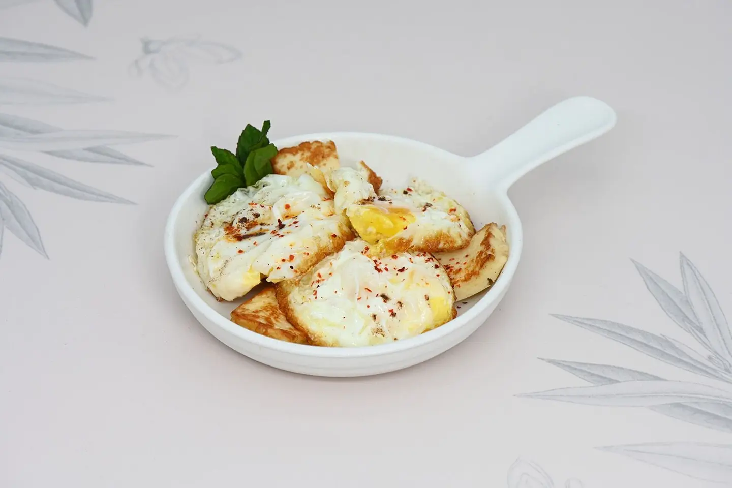 Fried Eggs With Halloumi