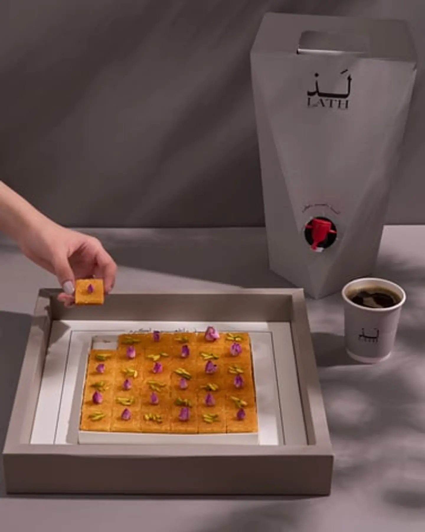 Basbousa Cheesecake + Coffee Box