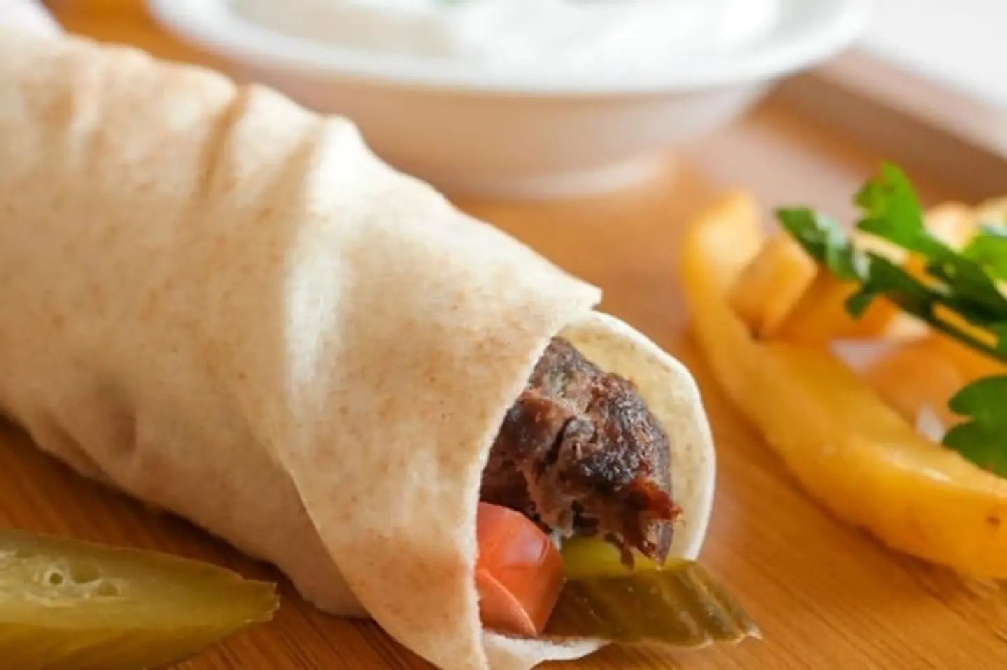 ساندويش كباب لحم