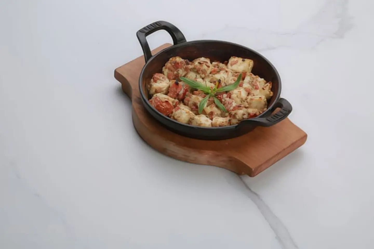 جبنة متبّلة