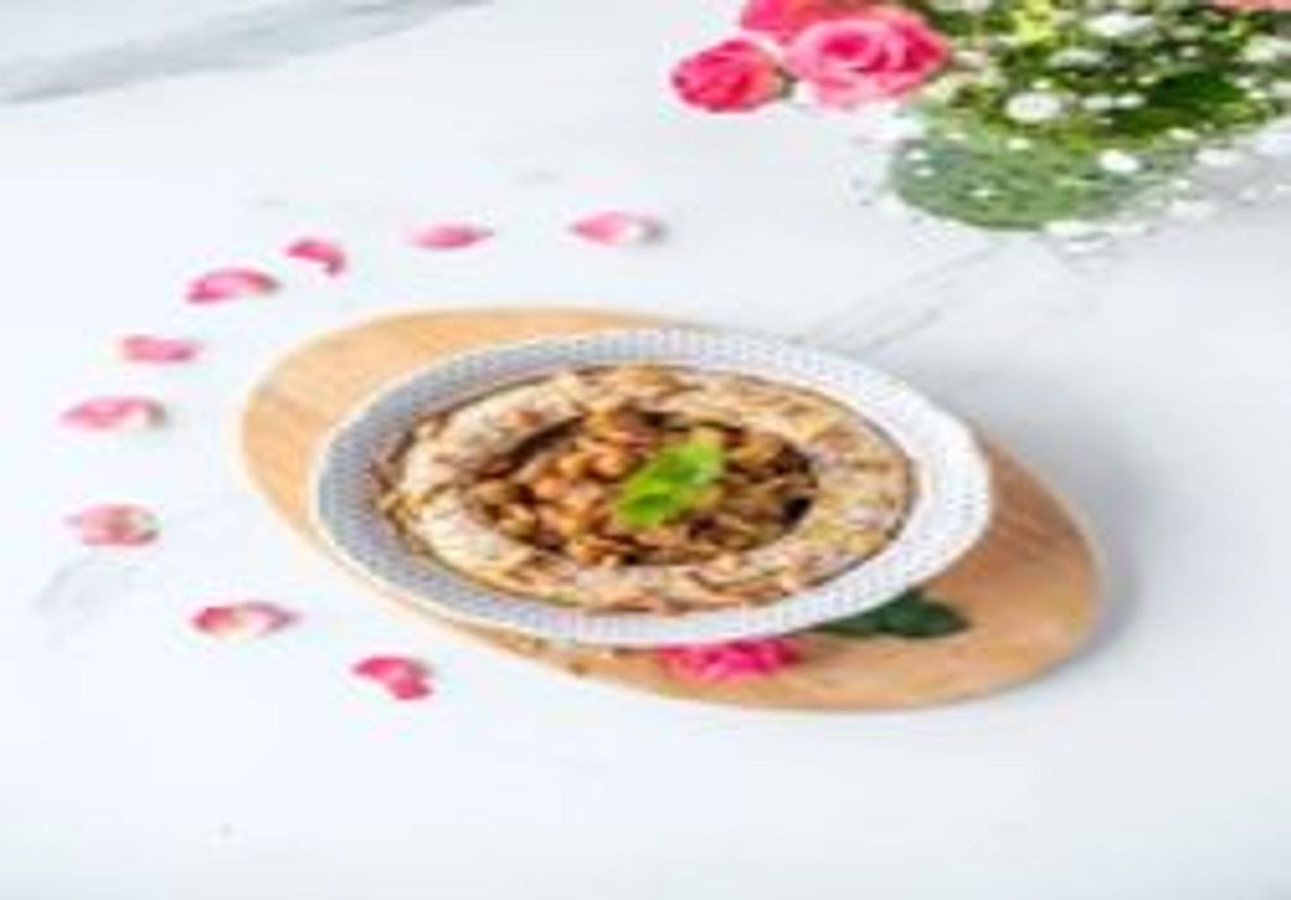 Hommos Tahina With Balila