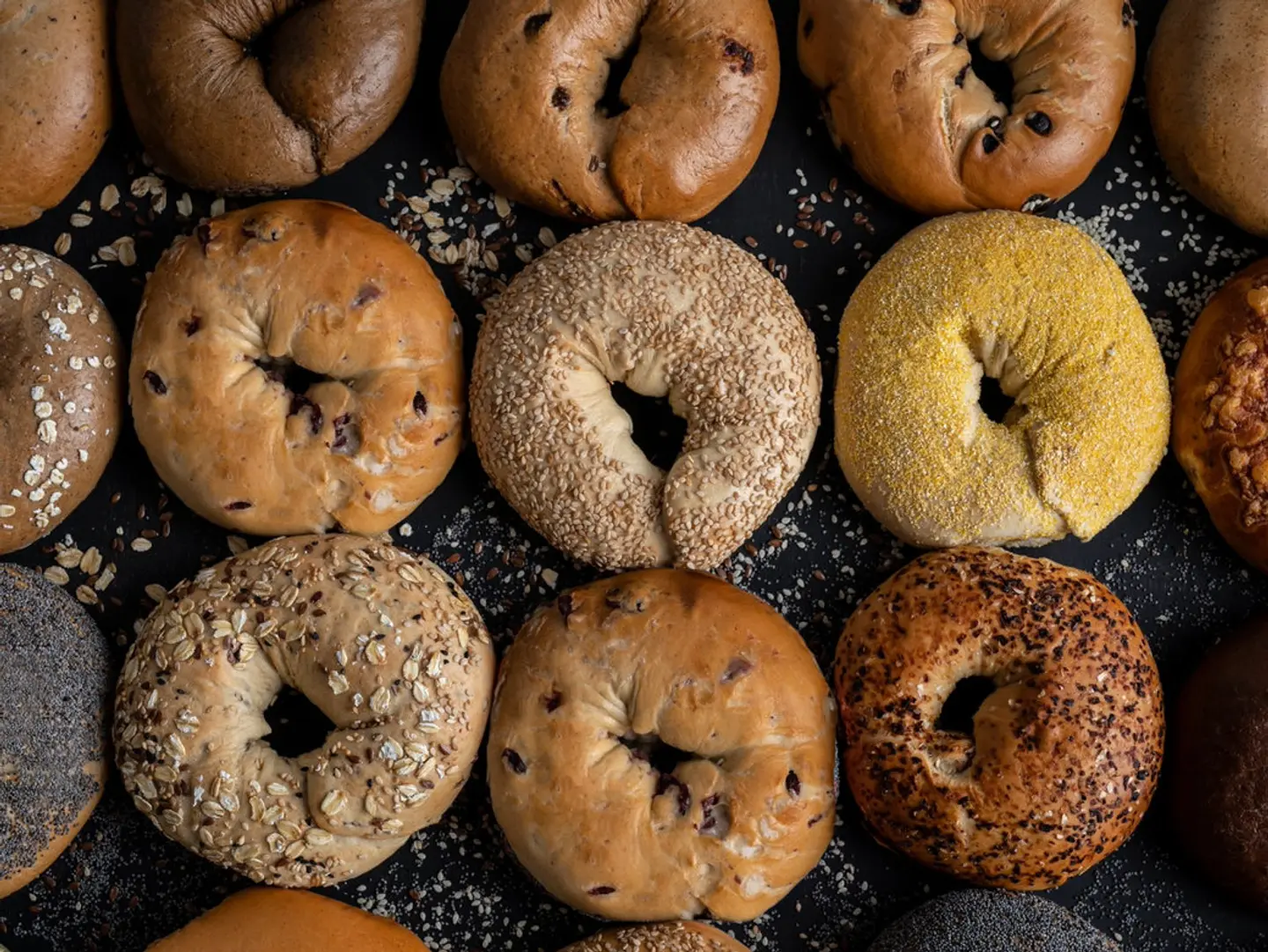 من اختيارك ٣ انواع بيجل