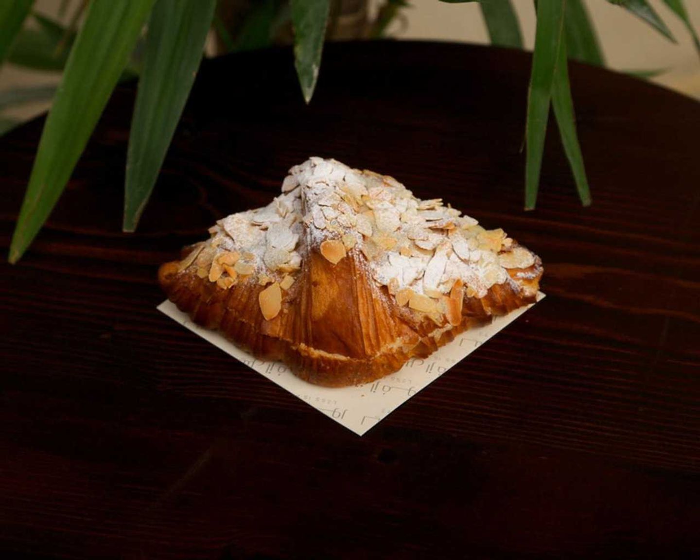 Croissant Almond