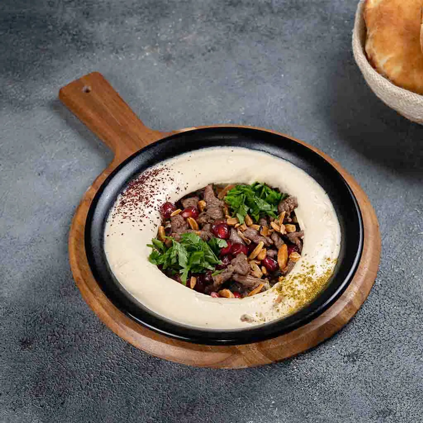 Hummus Muqalqal Meat