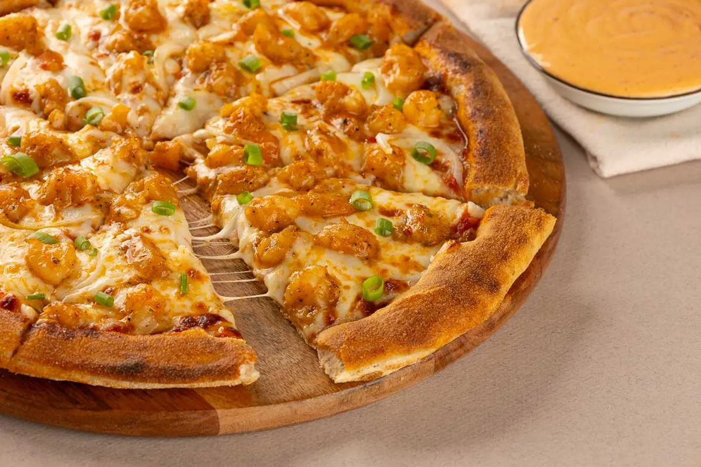 Dynamite Shrimp Pizza   12 Inches