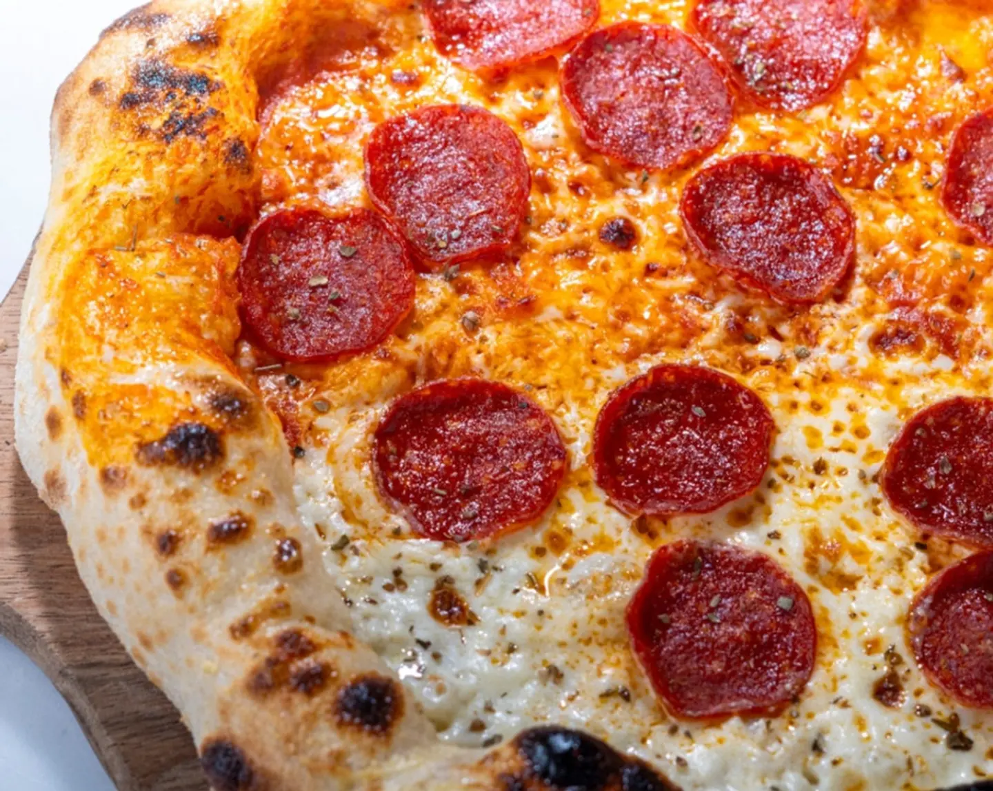 بيبروني هالف اند هالف