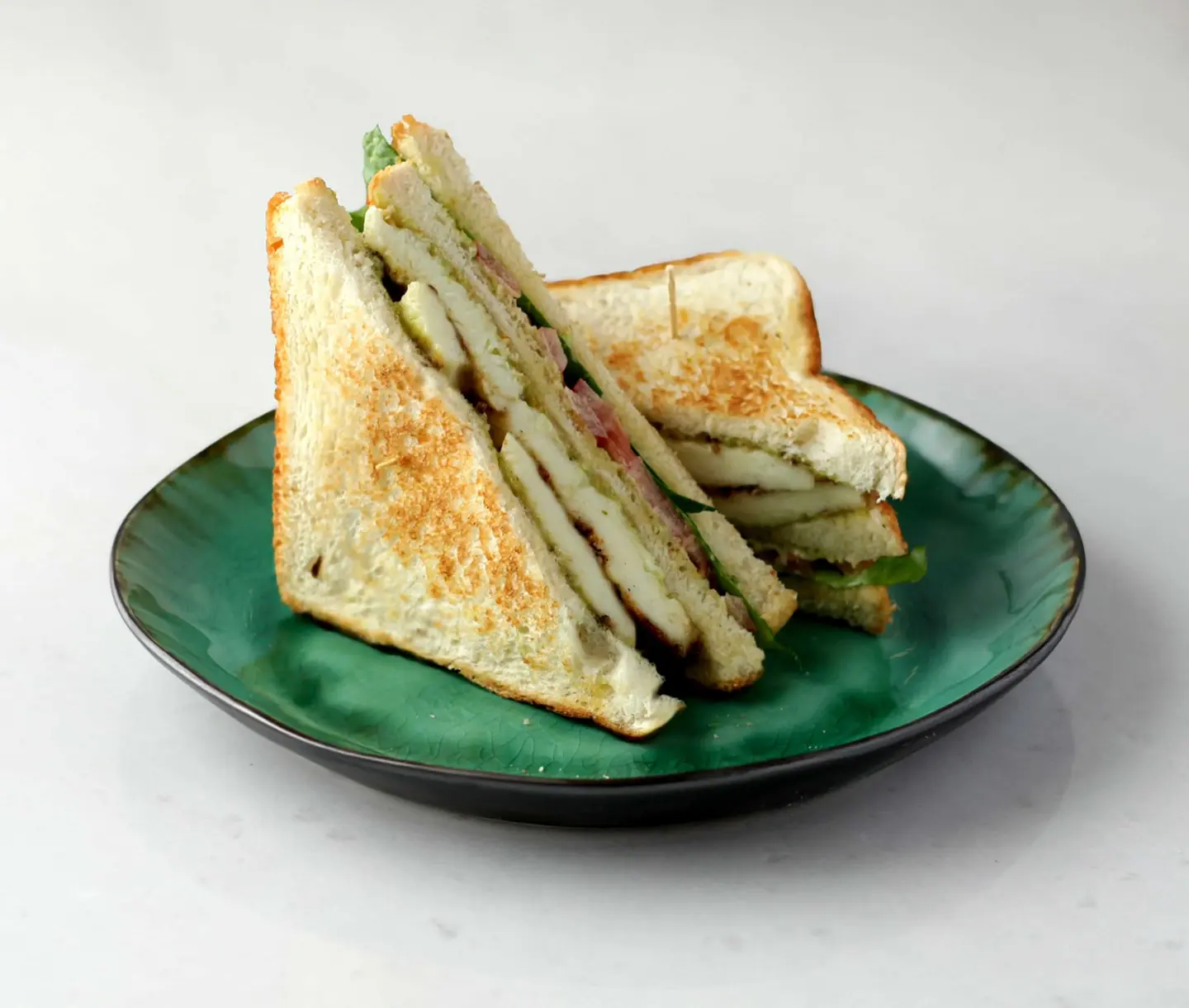 حلومي بيستو