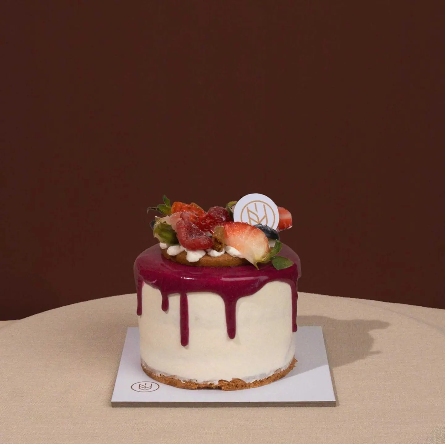 Small Crunchy Mix Berry Cake
