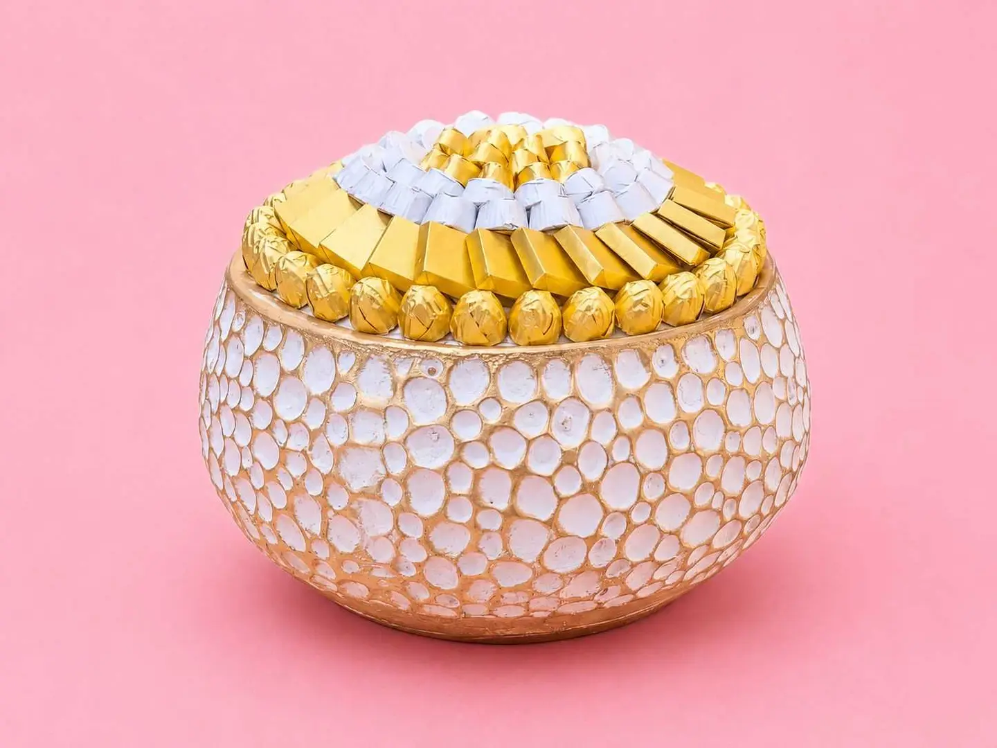 Round Wood Tray With Dots