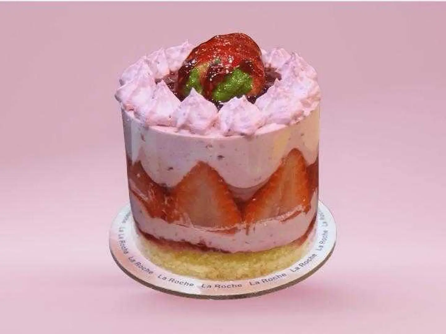 Mini Strawberry Mousse Cake