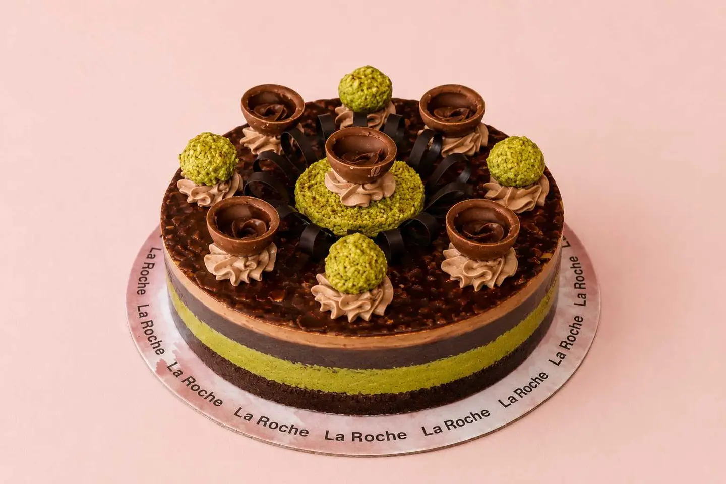 Dubai Chocolate Cake