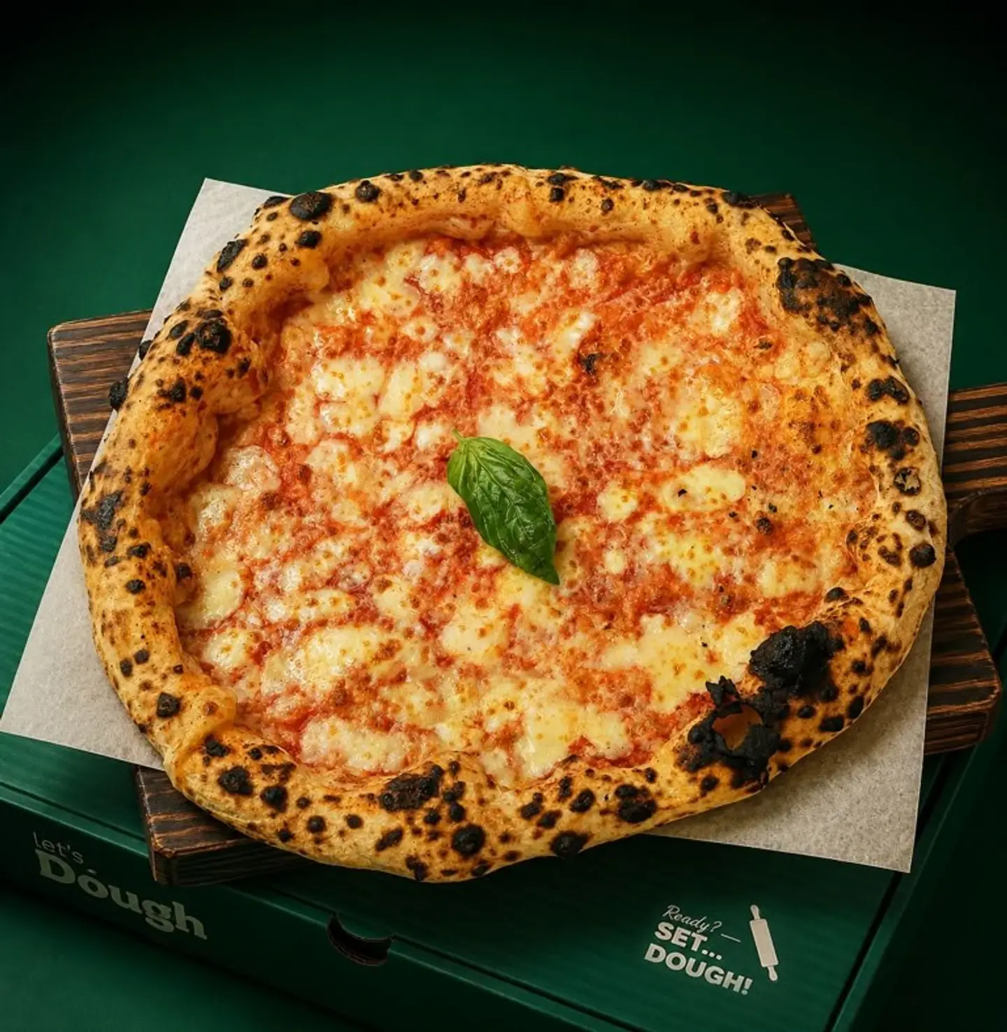 Neapolitan Pizza Margherita