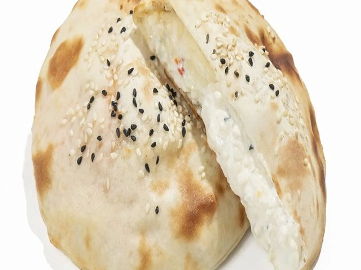 عرض مدورة بجبنة لقمة (ثلاثة حبات)