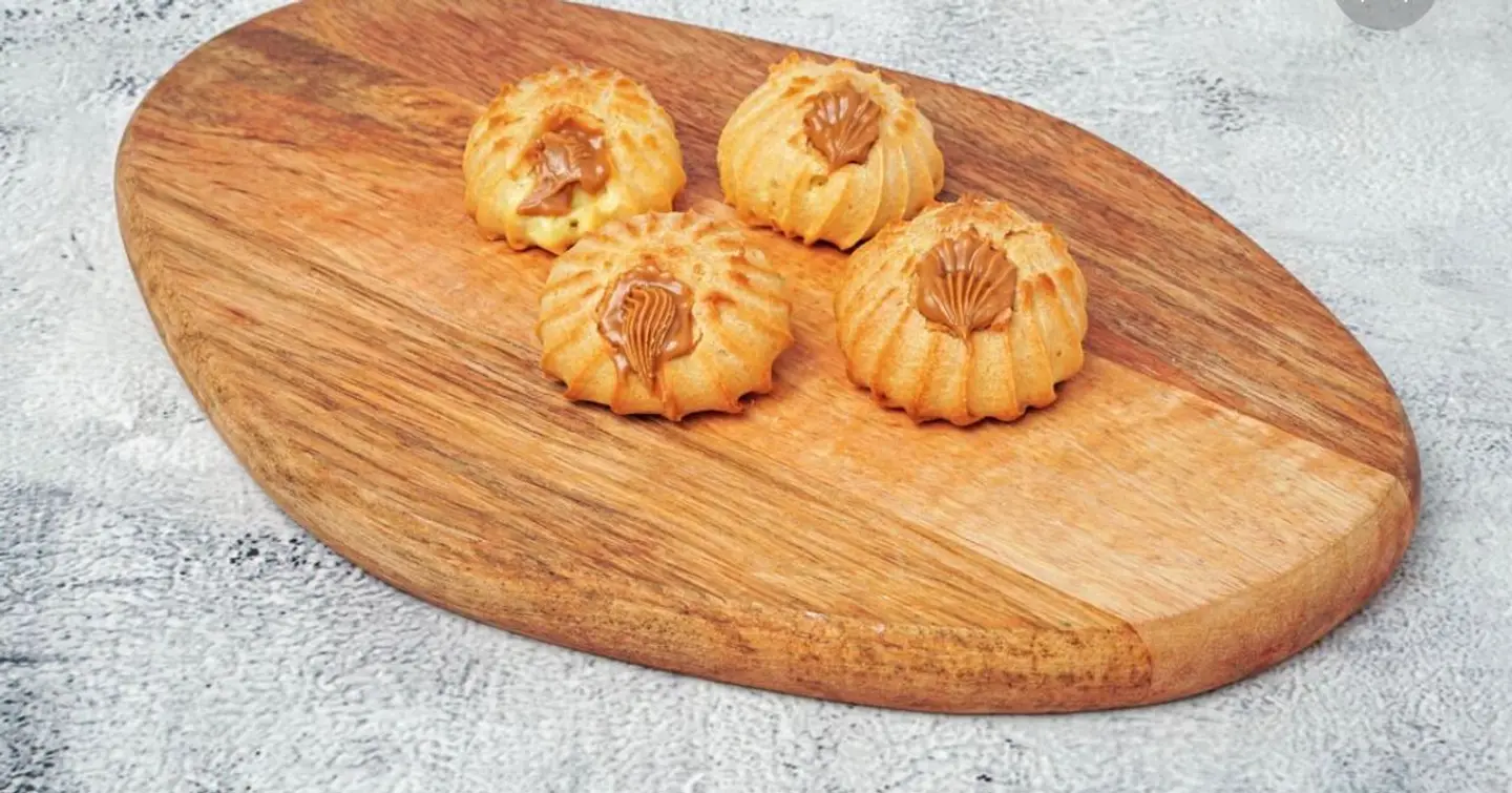 Balah Al Sahm Stuffed With Lutos - Small
