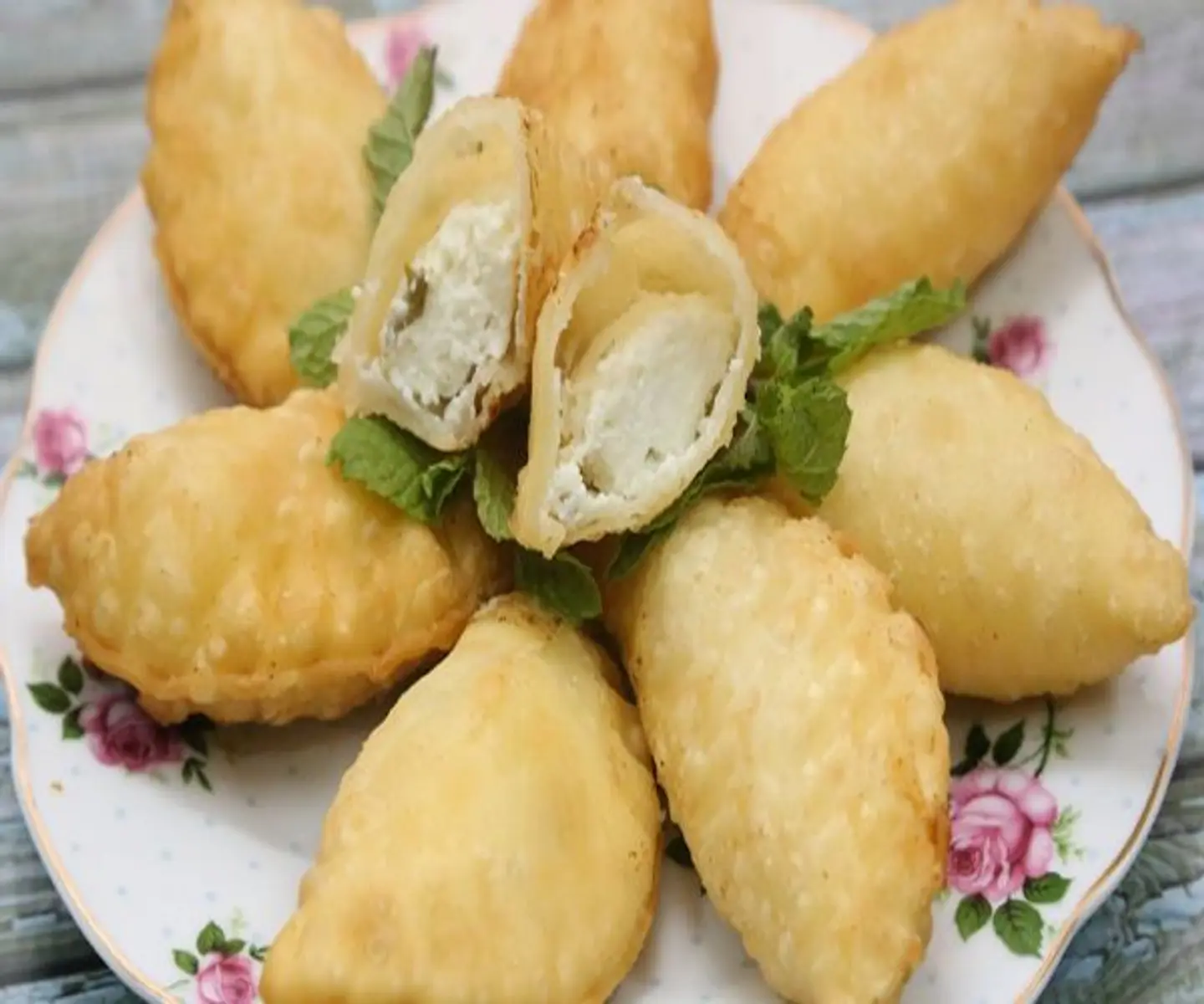Samosa Paf Gopnh - Family