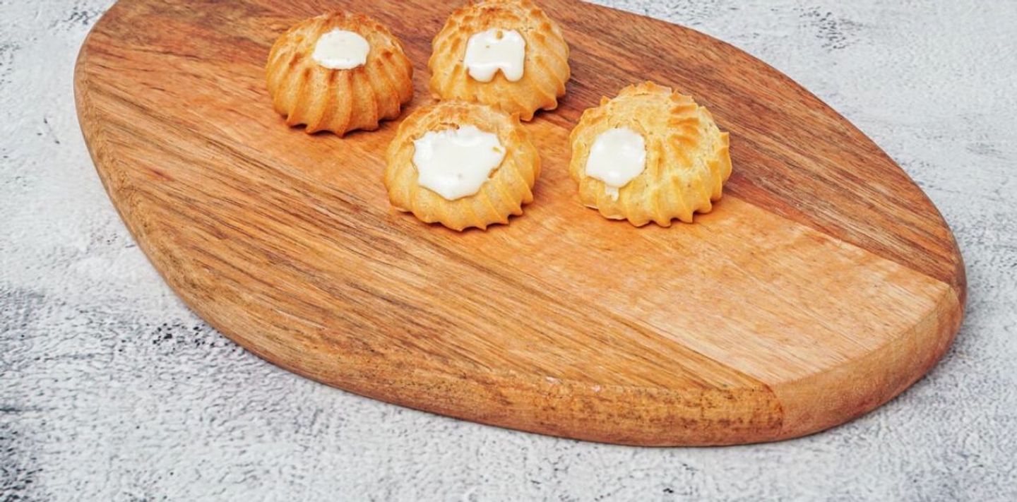 Balah Al Sahm Stuffed With Cream - Small