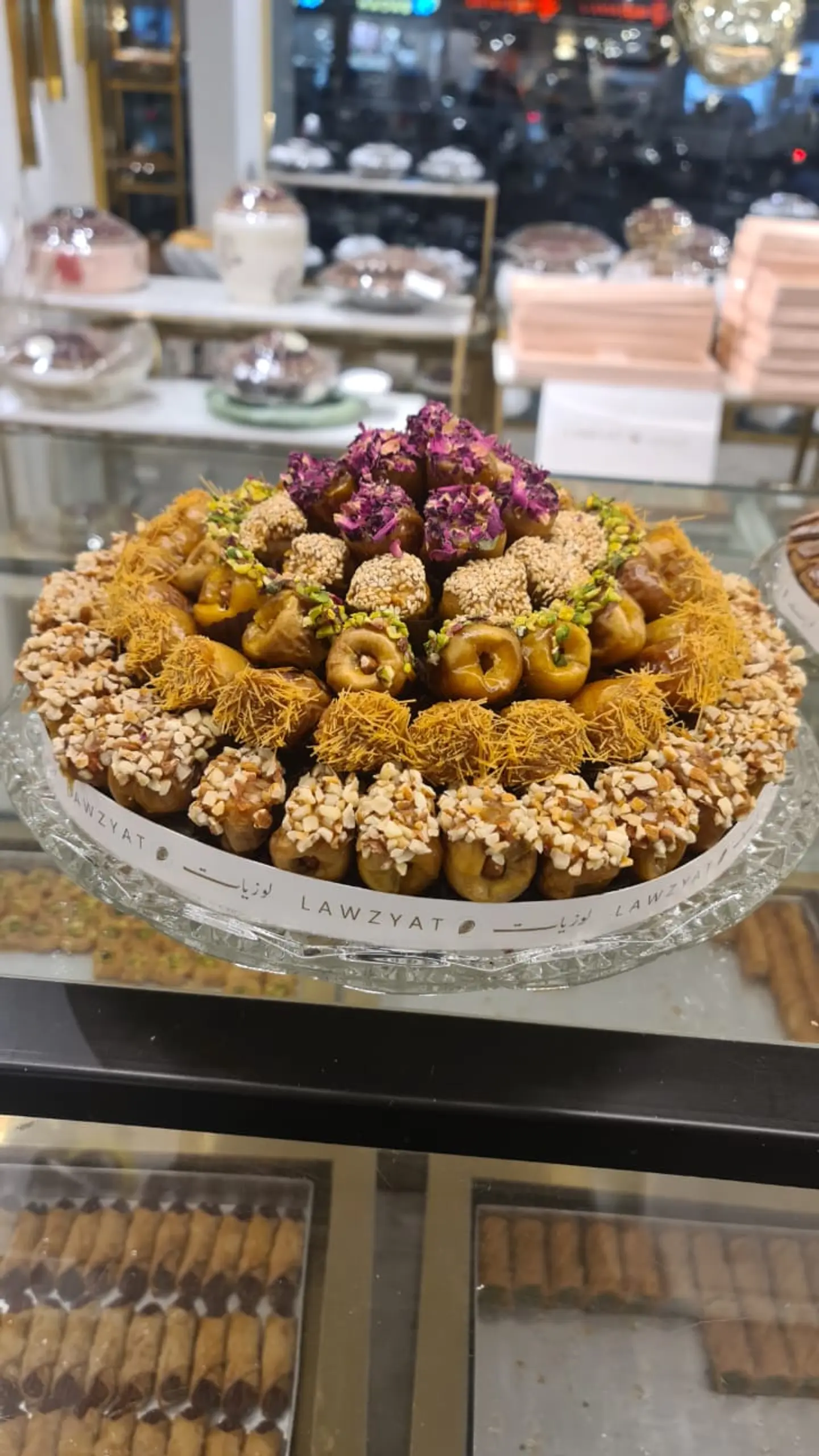 صحن كريستال تمر محشي فاخر