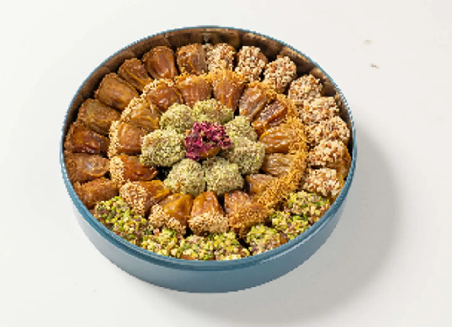 Stuffed Dates Box