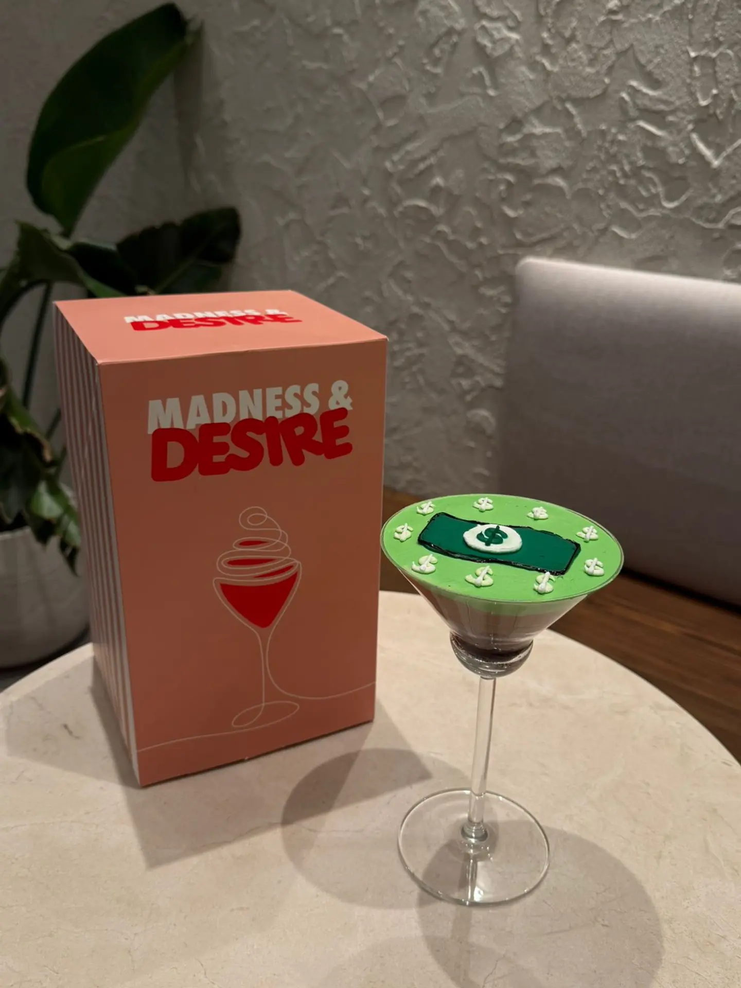 New Year Cheers Cake Dollar