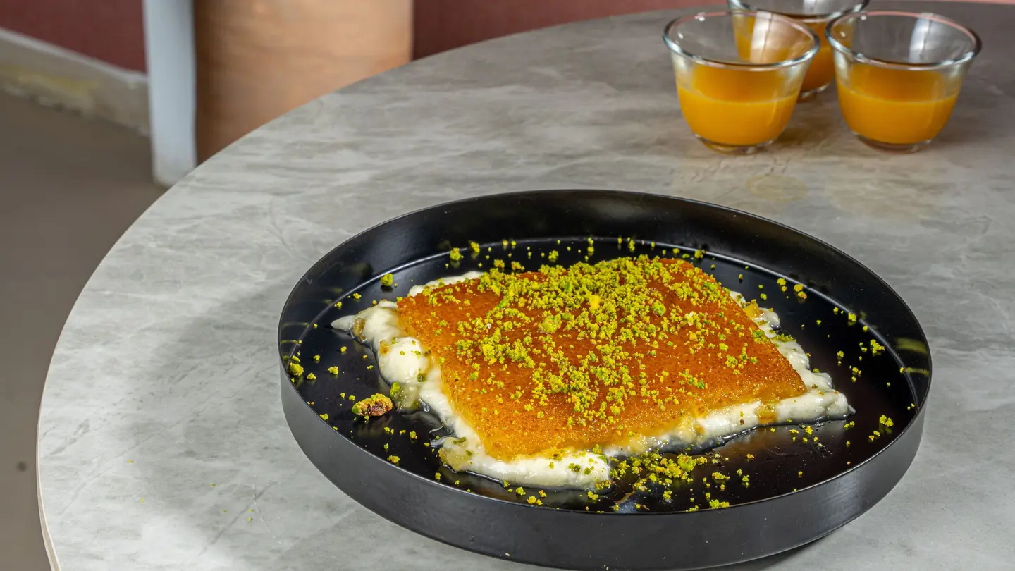 كنافه نابلسيه بالقشطه كيلو