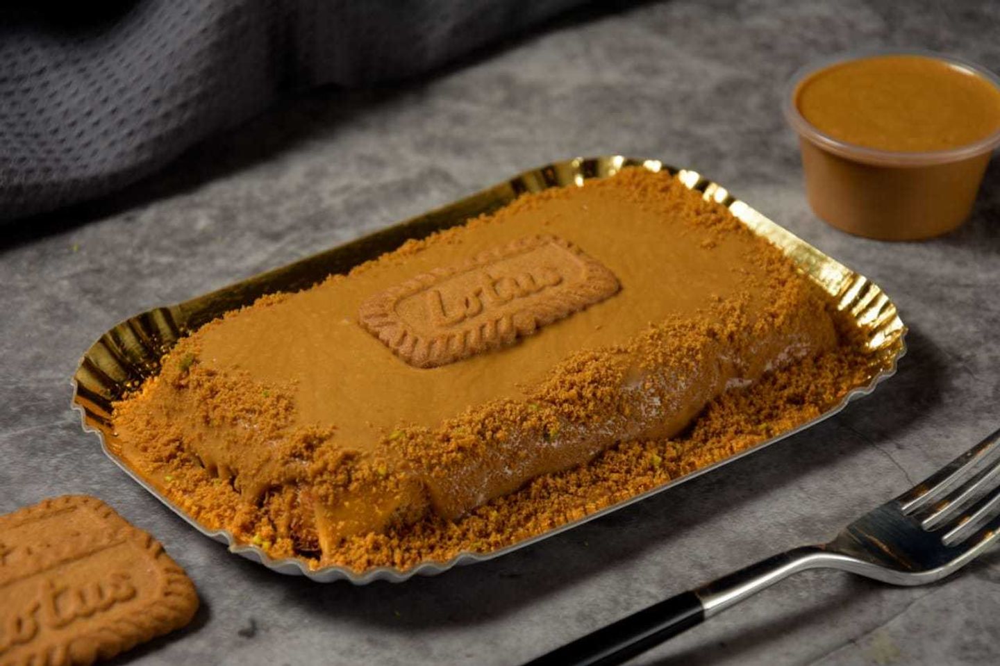 Rectangular Kunafa Lotus