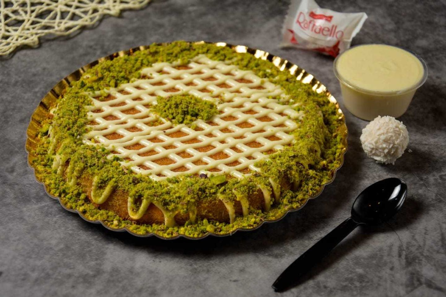 Smooth Kunafa Raffaello