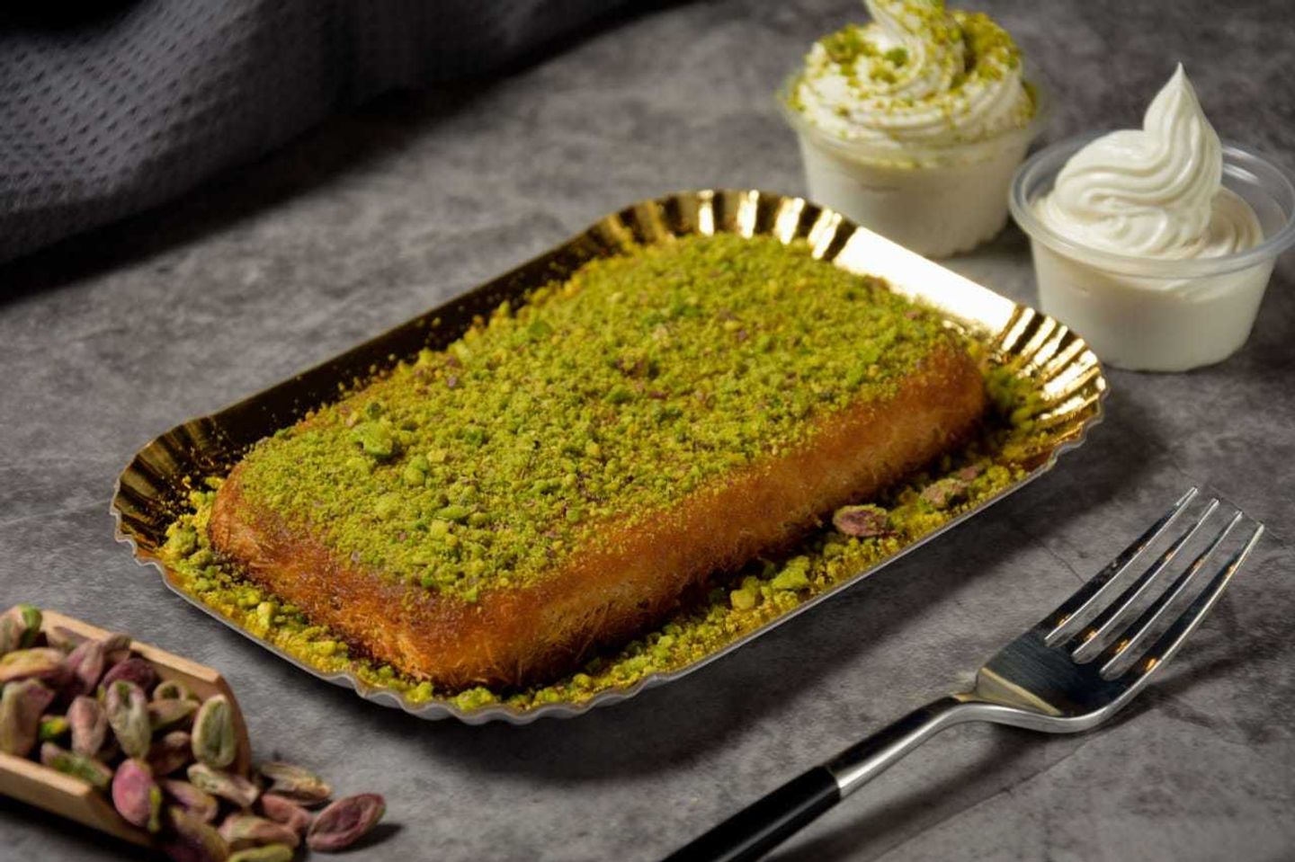 Rectangular Kunafa Cream And Cheese