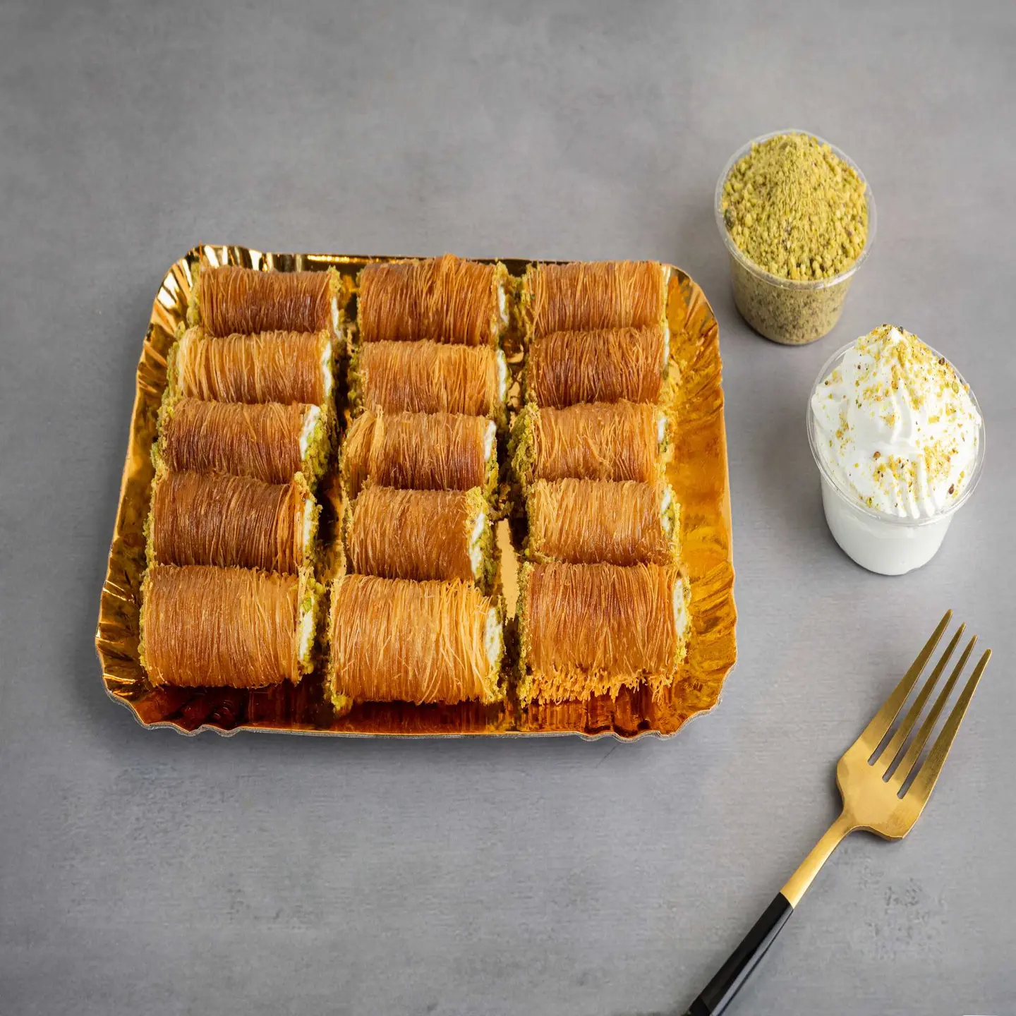 Kunafa Roll