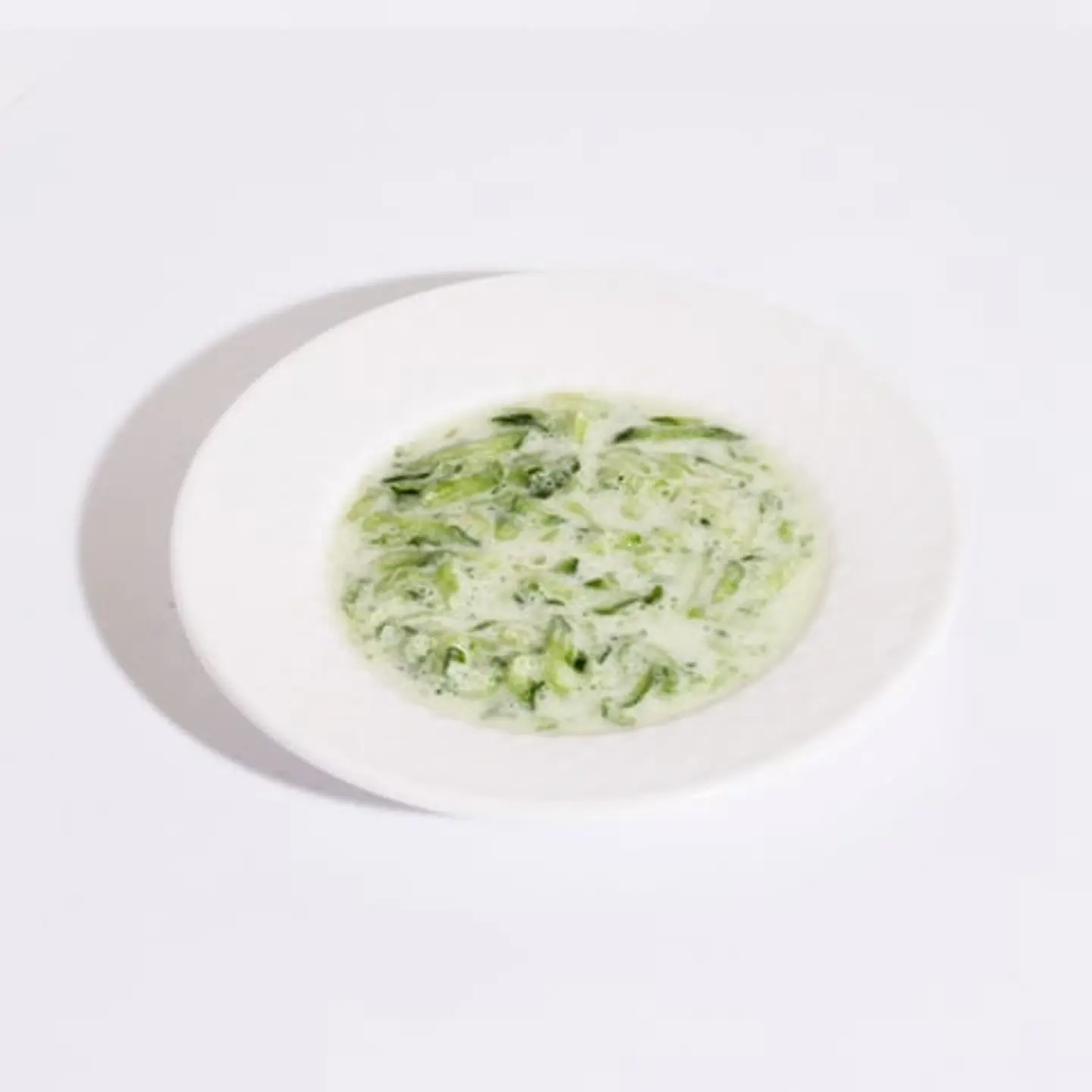 سلطة خيار باللبن