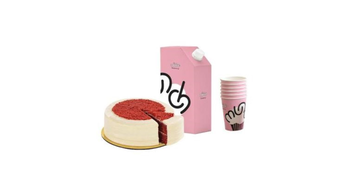 قهوة الجمعات مع كيكة وسط