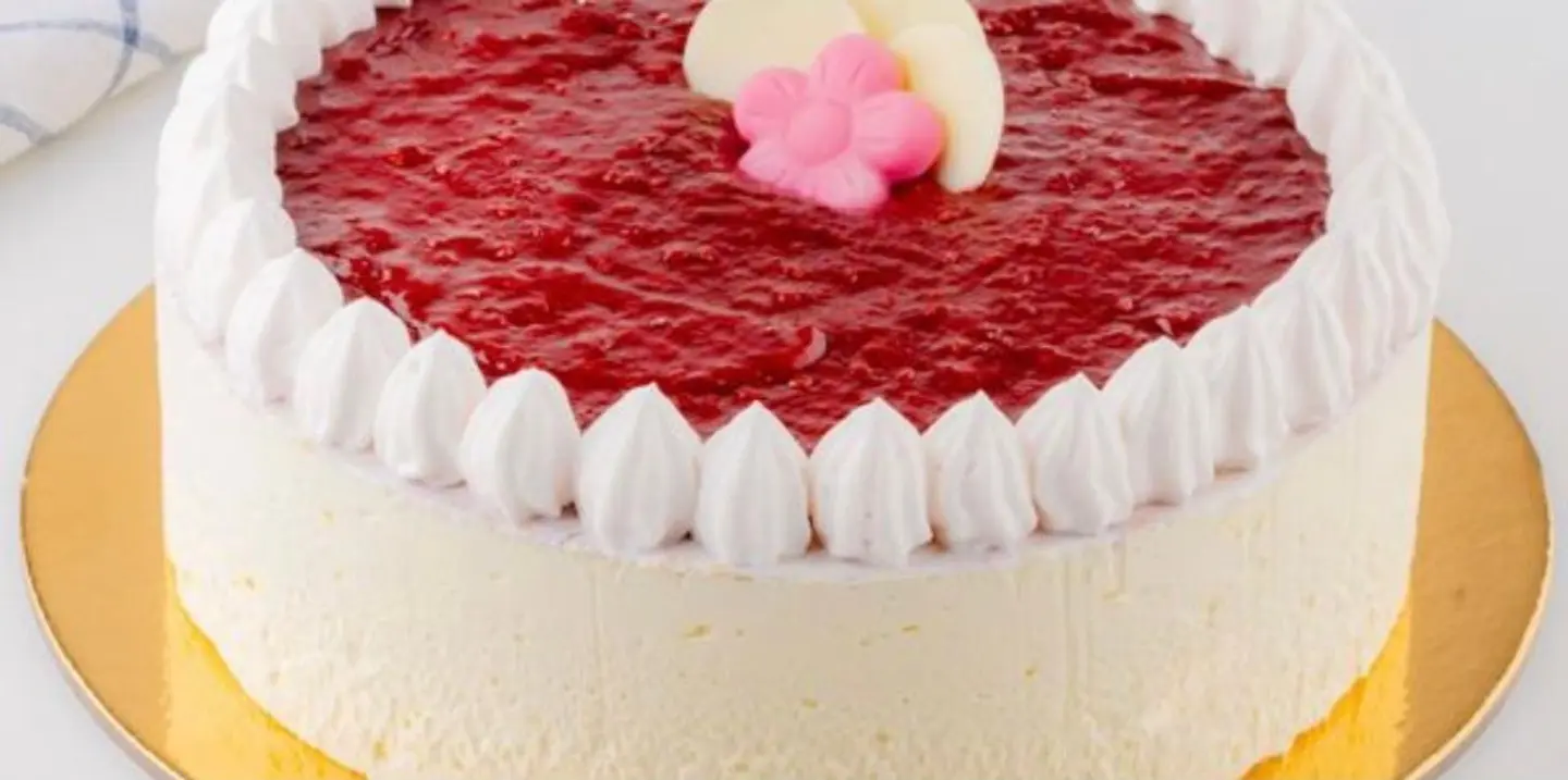 Cheesecake Red Ice Cake