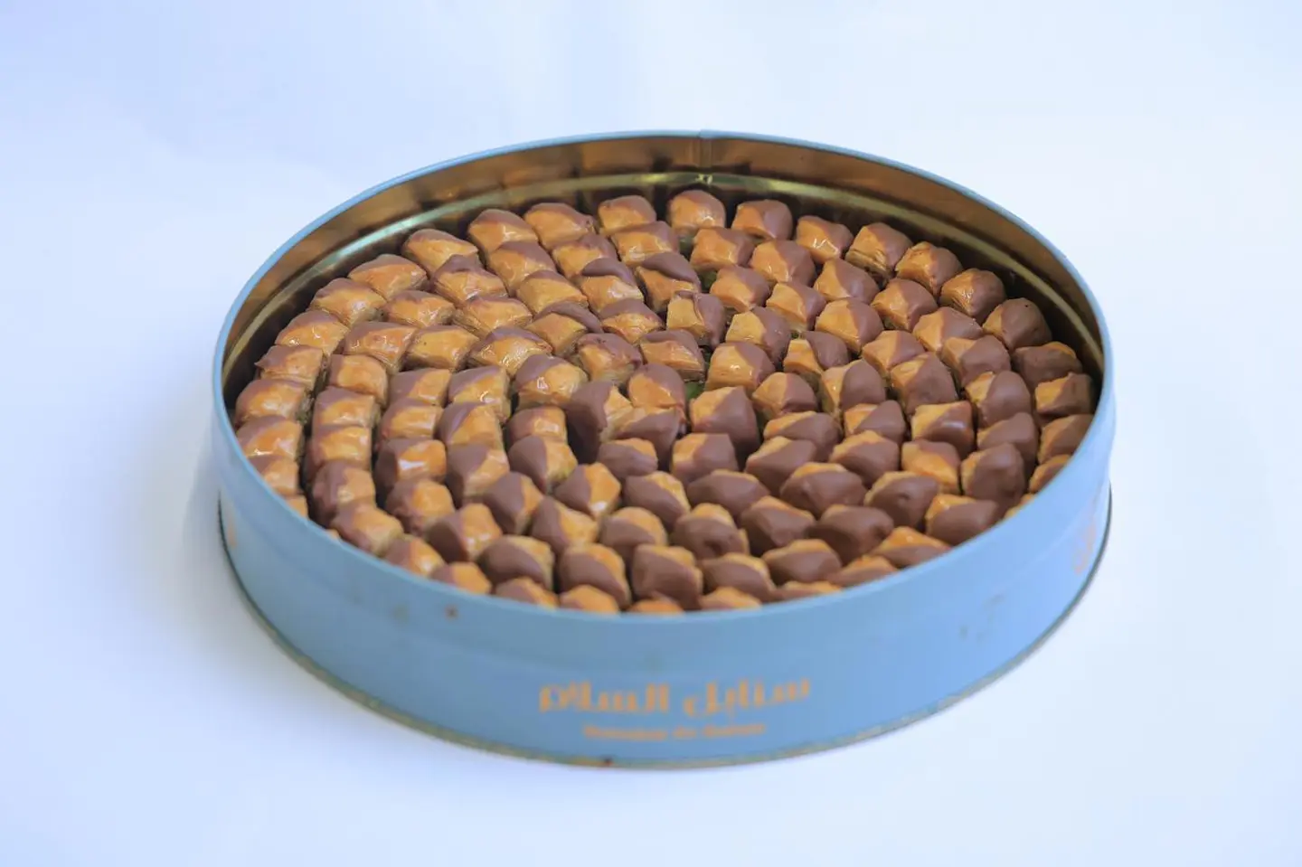 Pistachio And Chocolate Baklava Mini Bites