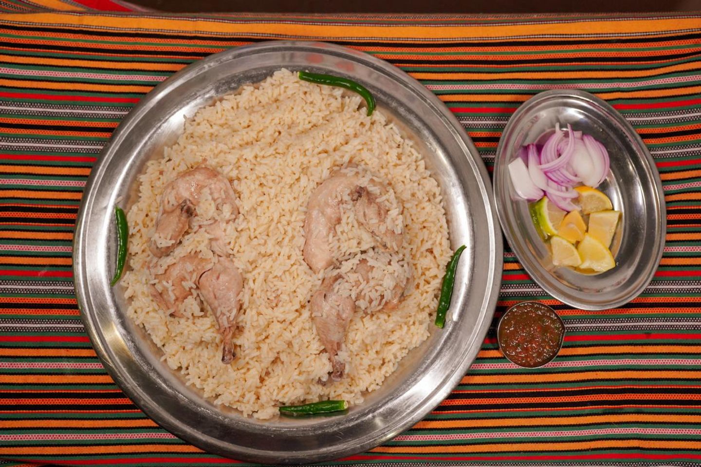 حبه دجاج مضغوط ابيض