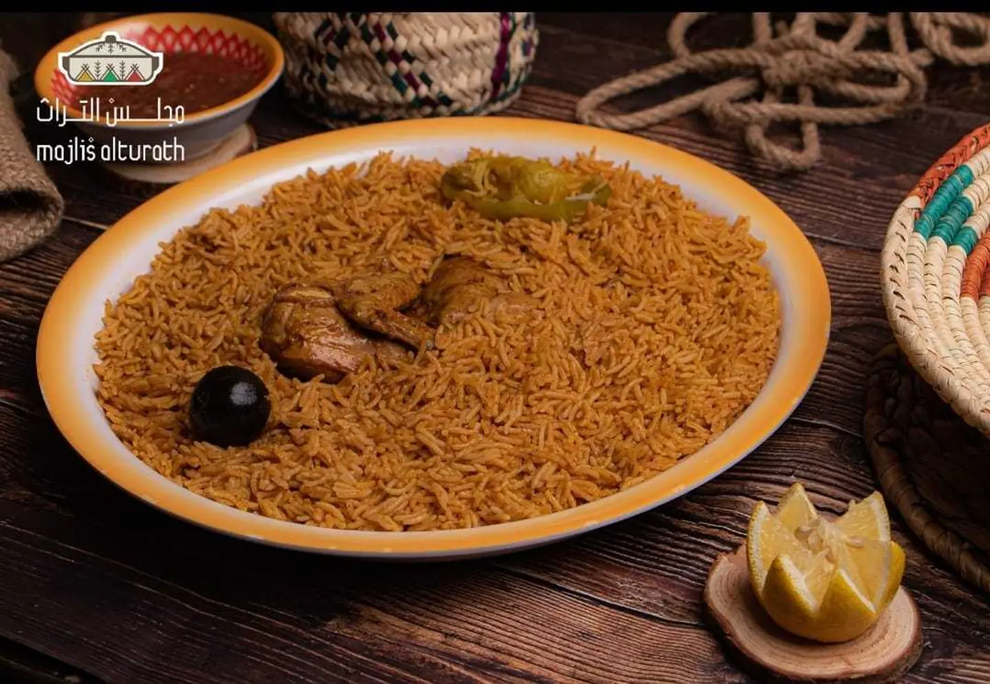نصف دجاج مضغوط التراث