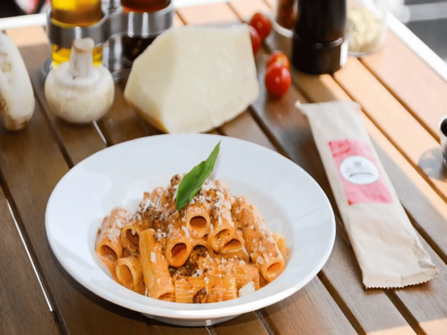 Rigatoni Rosa Bolognese