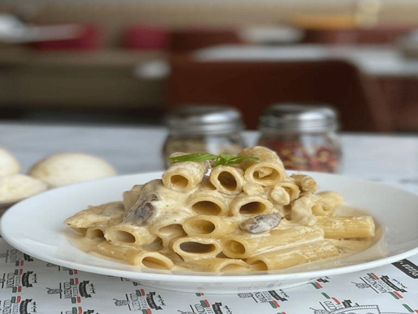 Rigatoni Al Funghi E Pollo