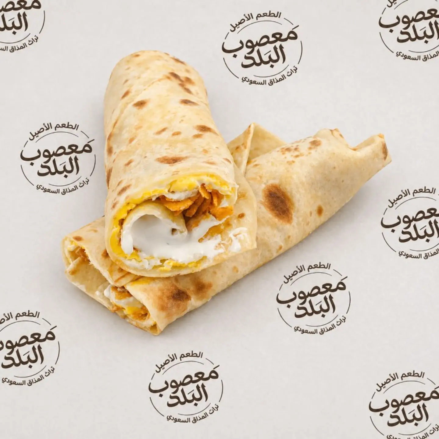 جباتي بيض جبن و شبس عمان