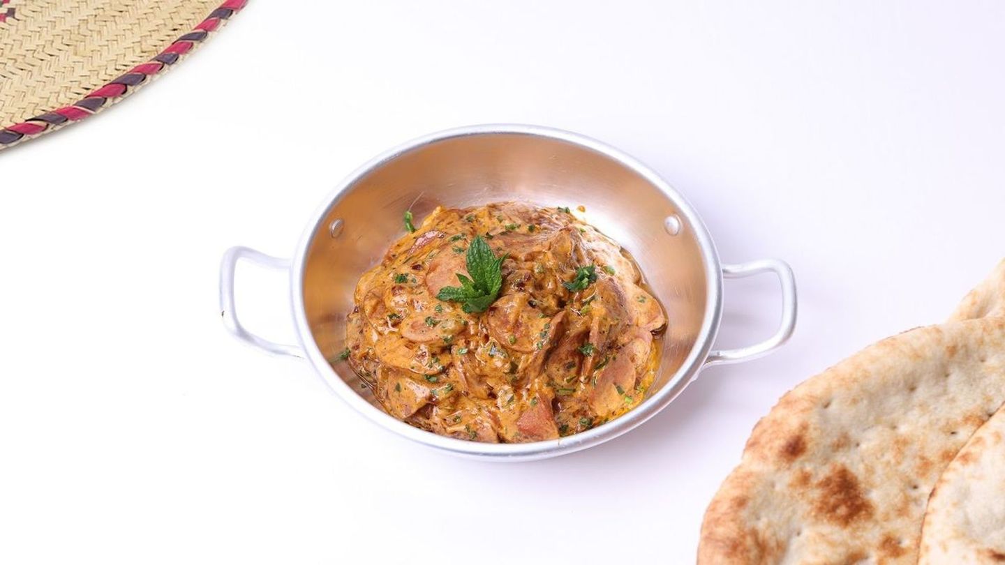 Hamsa Chicken Sausage