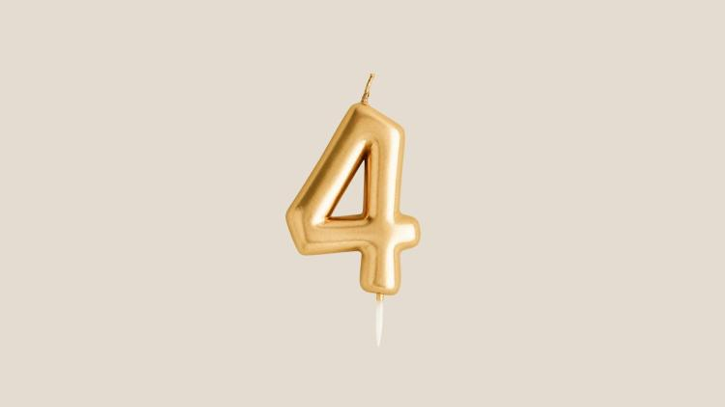 Number 4 Gold