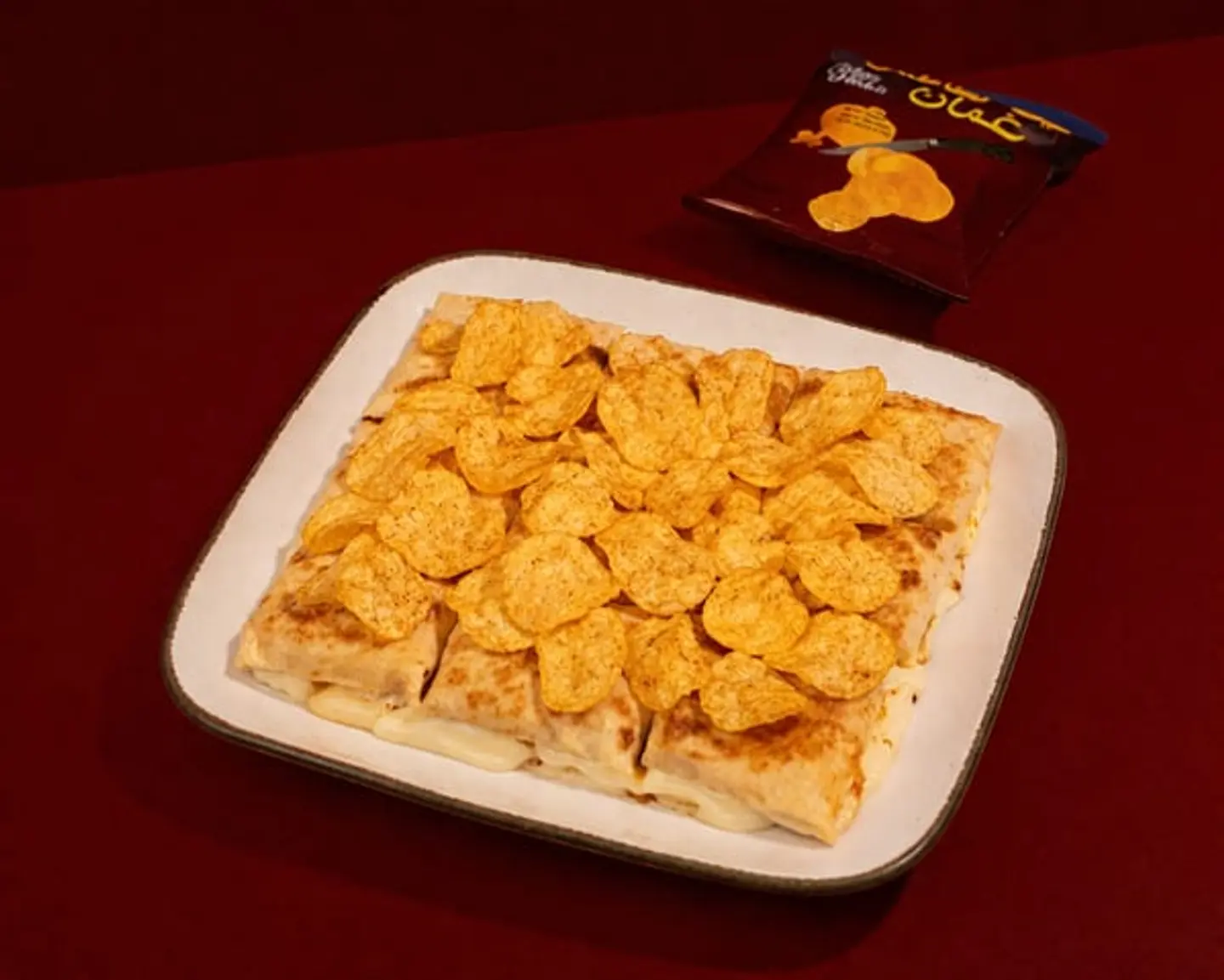 Oman Chips With Melted Cheese